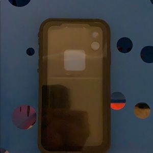 Life proof fre case for iPhone XR